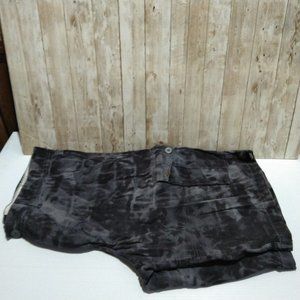 Vans Black pattern Jean Cargo shorts Size 38
